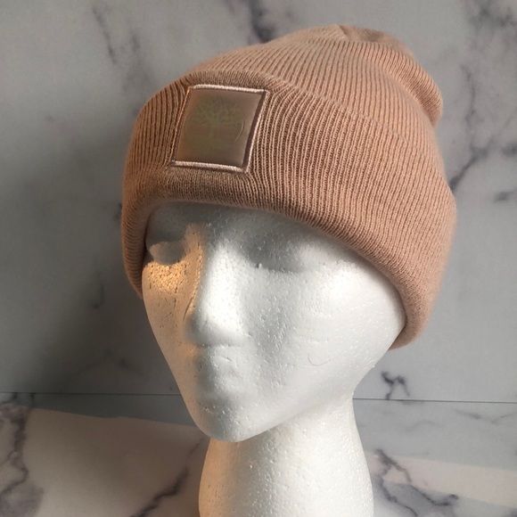 Timberland Classic Tonal Patch Cuffed Beanie In Cameo Rose - Picture 7 of 7
